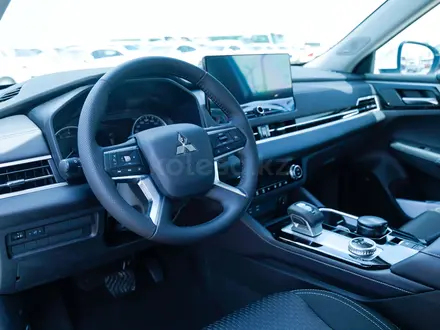 Mitsubishi Outlander 2026 года за 9 602 929 тг. в Алматы – фото 12