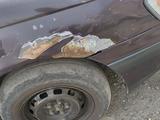Toyota Carina E 1994 года за 800 000 тг. в Усть-Каменогорск – фото 3