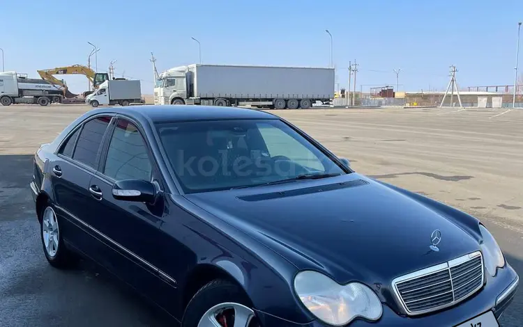 Mercedes-Benz C 200 2000 годаfor1 500 000 тг. в Атырау