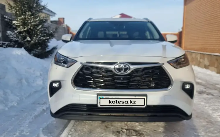 Toyota Highlander 2022 годаfor30 000 000 тг. в Астана