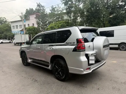 Toyota Land Cruiser Prado 2023 года за 38 360 000 тг. в Алматы – фото 8