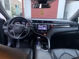 Toyota Camry 2020 года за 13 300 000 тг. в Актау
