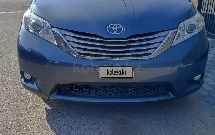 Toyota Sienna 2016 года за 16 600 000 тг. в Алматы