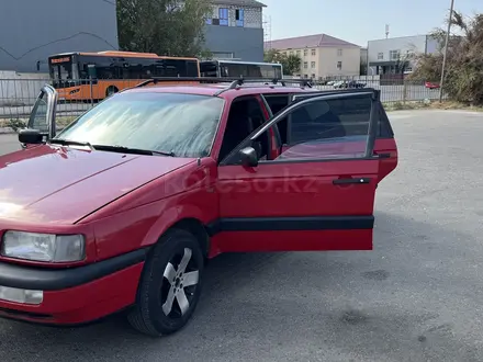 Volkswagen Passat 1993 года за 1 800 000 тг. в Тараз – фото 2