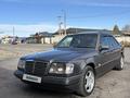 Mercedes-Benz E 200 1995 года за 2 100 000 тг. в Тараз