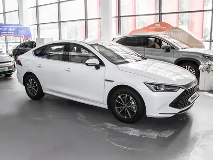 BYD Qin Plus 2024 года за 5 145 000 тг. в Алматы – фото 3