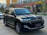 Toyota Land Cruiser 2018 года за 42 000 000 тг. в Астана – фото 3