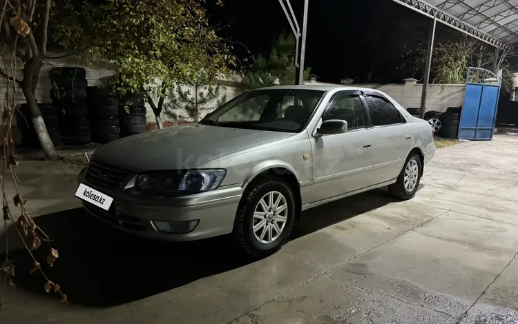 Toyota Camry 2001 годаfor3 300 000 тг. в Туркестан