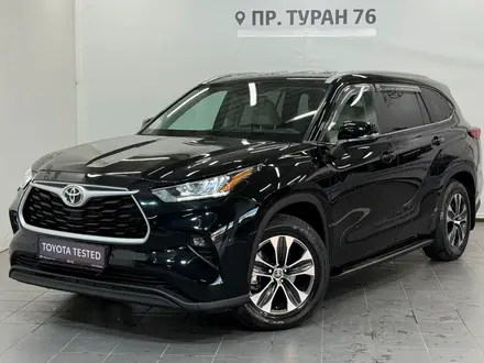 Toyota Highlander Prestige 2022 года за 23 490 000 тг. в Астана