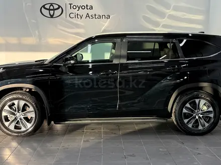 Toyota Highlander Prestige 2022 года за 23 490 000 тг. в Астана – фото 3