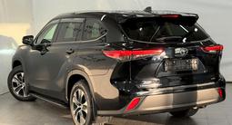 Toyota Highlander Prestige 2022 годаүшін23 490 000 тг. в Астана – фото 2