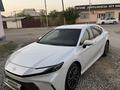 Toyota Camry 2024 года за 21 000 000 тг. в Шымкент – фото 4
