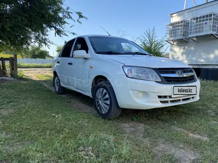 ВАЗ (Lada) Granta 2190 2014 года за 1 950 000 тг. в Уральск