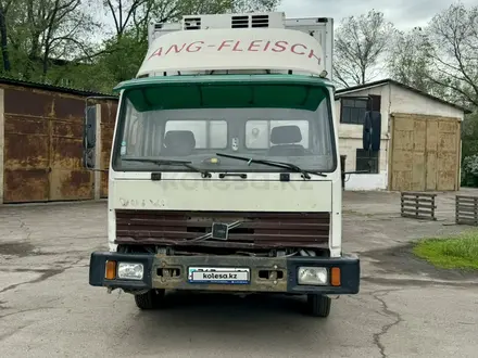 Volvo  FL 1995 года за 3 200 000 тг. в Алматы