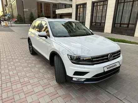 Volkswagen Tiguan 2017 года за 14 000 000 тг. в Астана – фото 2