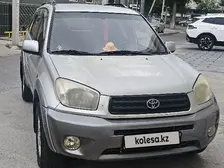 Toyota RAV4, 2003
