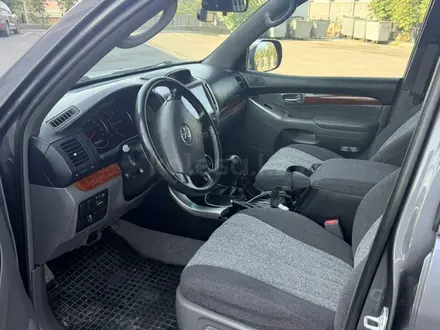 Toyota Land Cruiser Prado 2006 года за 13 800 000 тг. в Алматы – фото 14