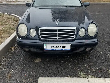 Mercedes-Benz E 230 1997 года за 2 500 000 тг. в Жетысай