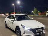 Hyundai Elantra 2021 года за 9 800 000 тг. в Астана – фото 2