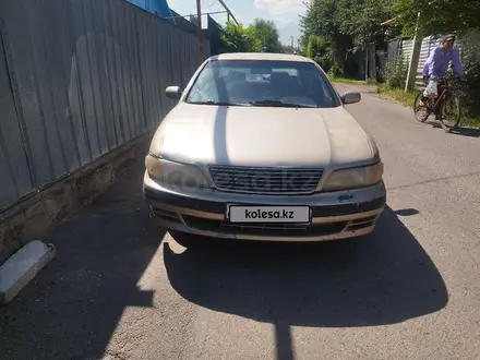 Nissan Maxima 1995 года за 750 000 тг. в Алматы