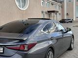 Lexus ES 300h 2019 года за 20 000 000 тг. в Актау – фото 4