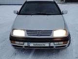 Volkswagen Vento 1992 года за 1 100 000 тг. в Тараз – фото 2