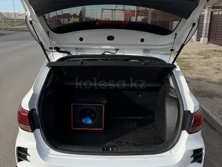 Kia Rio X-Line 2021 года за 6 996 000 тг. в Астана – фото 6