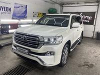 Toyota Land Cruiser 2016 годаүшін33 500 000 тг. в Усть-Каменогорск