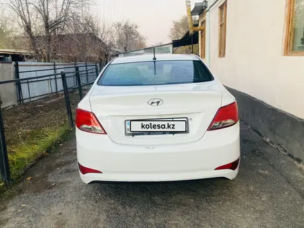 Hyundai Solaris 2014 года за 5 200 000 тг. в Тараз – фото 4