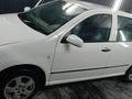 Skoda Fabia 2002 годаfor1 200 000 тг. в Аксай – фото 2