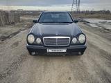 Mercedes-Benz E 230 1995 года за 2 000 000 тг. в Караганда – фото 3