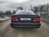 Mercedes-Benz E 230 1995 года за 2 000 000 тг. в Караганда – фото 4