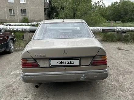 Mercedes-Benz E 230 1991 года за 1 250 000 тг. в Караганда – фото 6