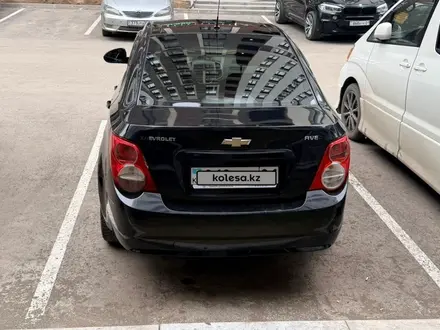 Chevrolet Aveo 2014 года за 2 800 000 тг. в Астана – фото 4