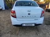 ВАЗ (Lada) Granta 2190 2013 года за 1 550 000 тг. в Семей – фото 2