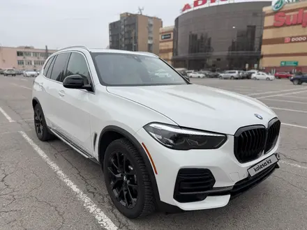 BMW X5 2022 года за 35 000 000 тг. в Алматы – фото 2