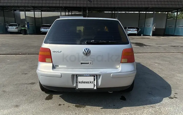 Volkswagen Golf 2000 года за 1 700 000 тг. в Алматы