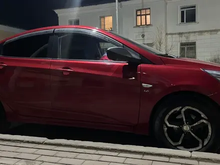 Hyundai Accent 2015 года за 3 300 000 тг. в Караганда – фото 2