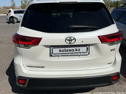 Toyota Highlander 2019 года за 28 500 000 тг. в Караганда – фото 6