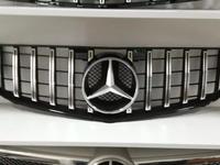 Решетка радиатора Mercedes w204 W 204 GTүшін70 000 тг. в Алматы