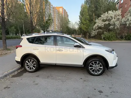 Toyota RAV4 2016 года за 12 800 000 тг. в Астана – фото 4