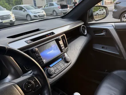 Toyota RAV4 2016 года за 12 800 000 тг. в Астана – фото 13