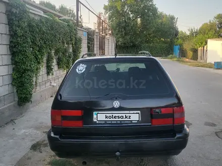 Volkswagen Passat 1995 года за 2 000 000 тг. в Атакент – фото 4