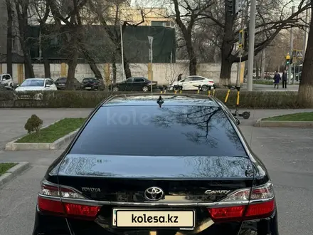 Toyota Camry 2015 года за 13 800 000 тг. в Алматы – фото 4