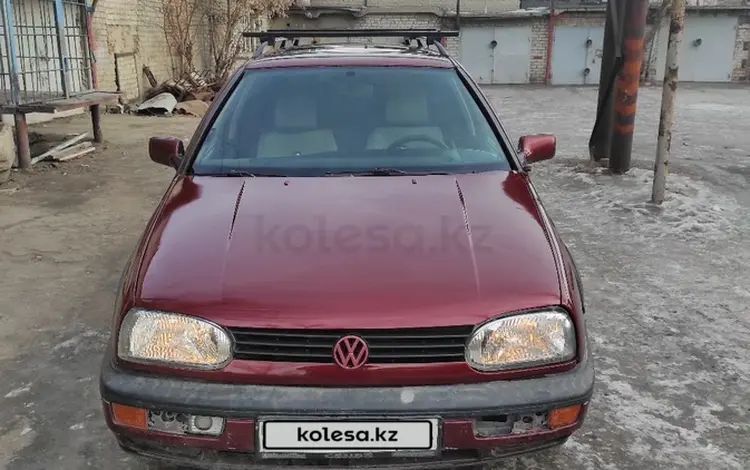 Volkswagen Golf 1994 года за 1 250 000 тг. в Семей