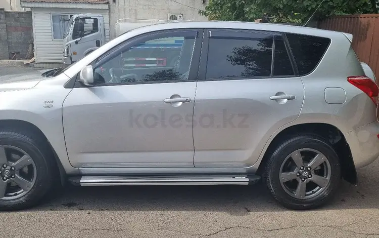 Toyota RAV4 2006 года за 8 000 000 тг. в Алматы