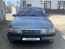 Opel Vectra, 1992