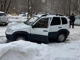 Chevrolet Niva 2014 годаүшін3 300 000 тг. в Усть-Каменогорск – фото 5