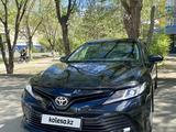 Toyota Camry 2021 года за 13 500 000 тг. в Актобе