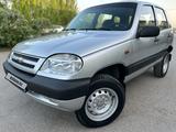 Chevrolet Niva 2008 года за 2 950 000 тг. в Алматы – фото 2